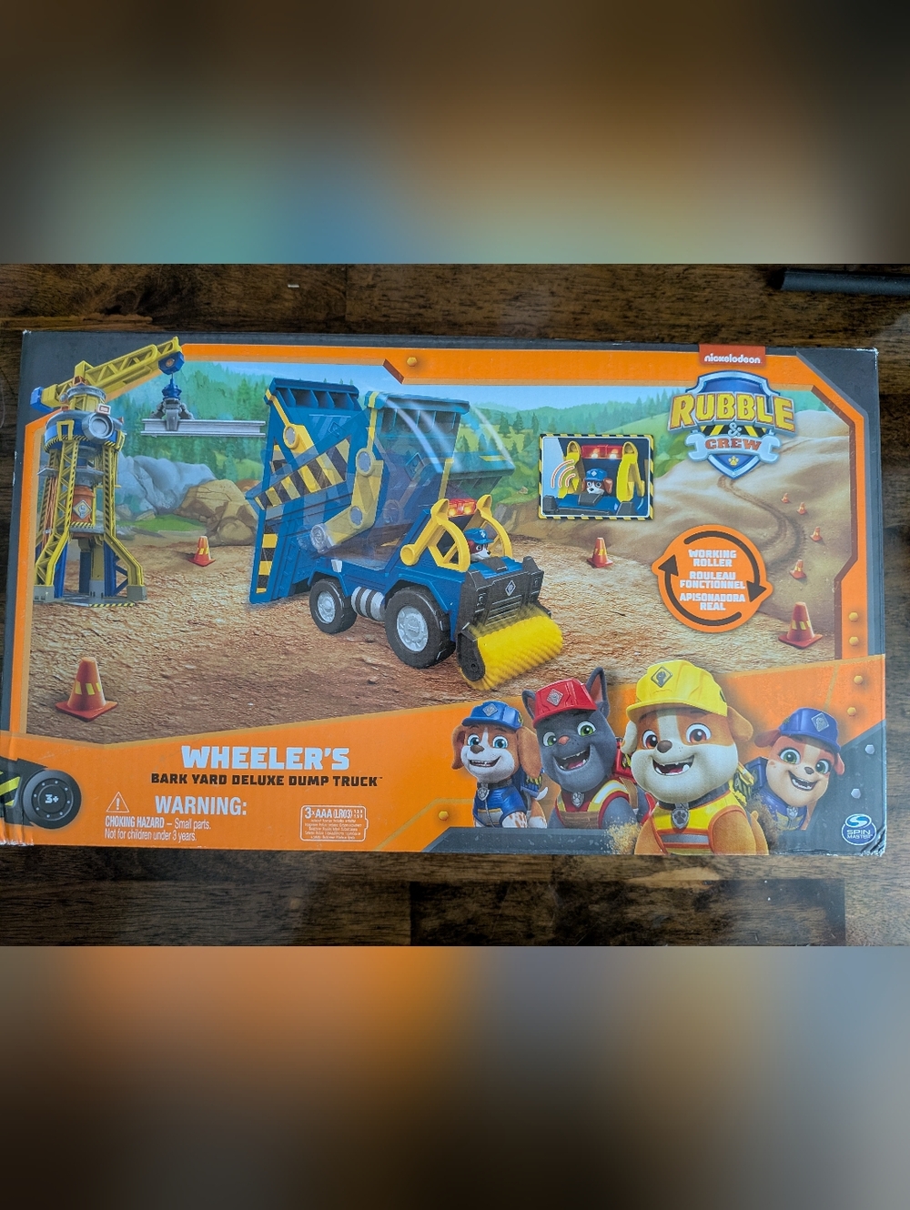 Rubble & Crew Bark Yard Deluxe Dump Truck Construction Vehicle W Figure